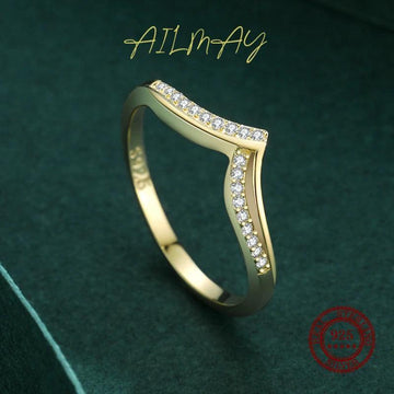 *NEW* Stylish Simple V Shape Sterling Silver AAAA High Quality Simulated Diamond Ring - The Jewellery Supermarket
